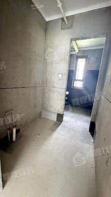 新城玺樾春秋3室2厅2卫150㎡