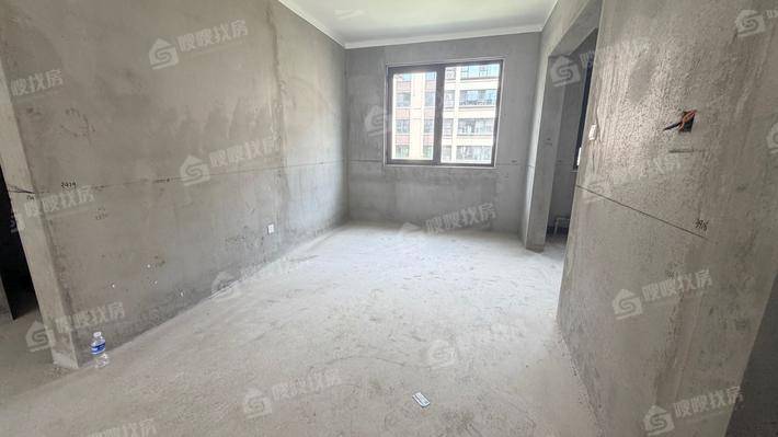 新城玺樾春秋3室2厅2卫150㎡