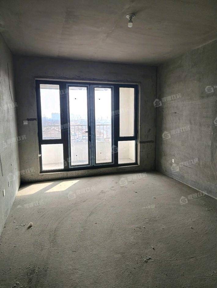 御湖公馆4室2厅2卫220㎡