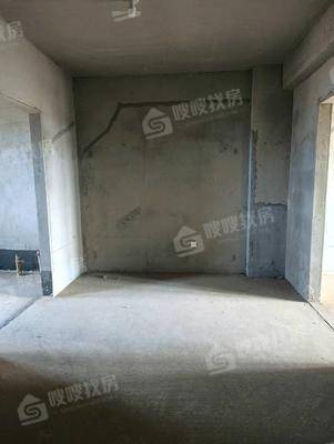 御湖公馆4室2厅2卫220㎡