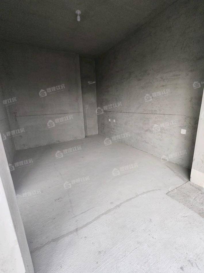 天成澜湾西区3室2厅2卫136㎡