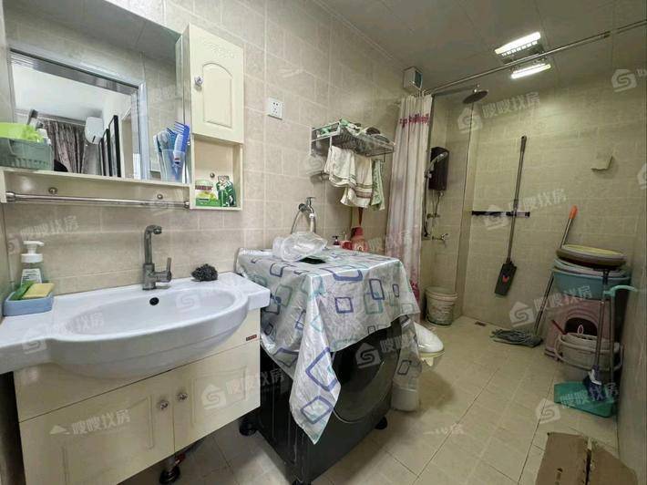 一世界回迁1-152室2厅1卫90㎡