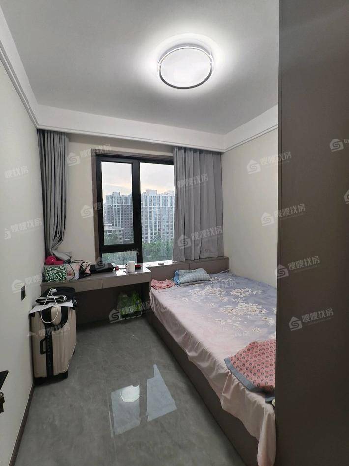 天成玉玺台二期3室2厅2卫135㎡
