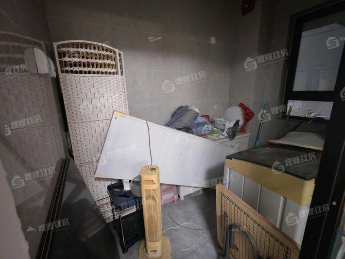 泽信云尚3室2厅1卫105㎡