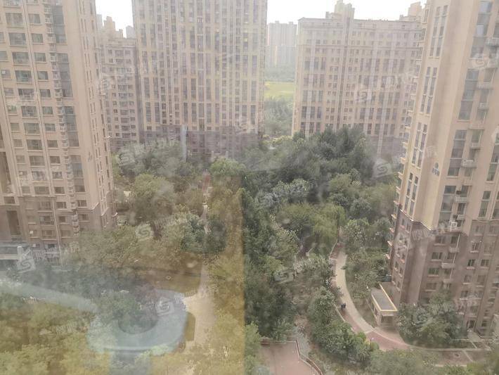 天成郡府西区3室2厅2卫139㎡