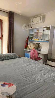 宏宇城（A区）3室2厅2卫134㎡