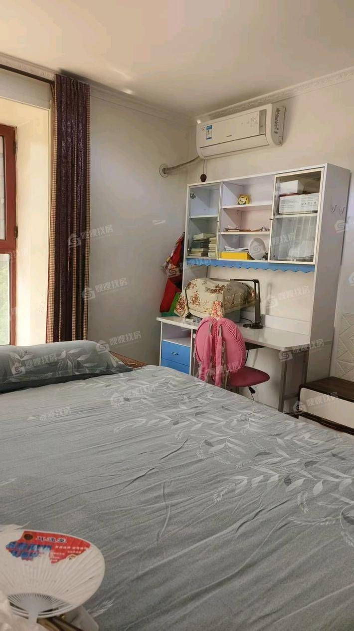 宏宇城（A区）3室2厅2卫134㎡