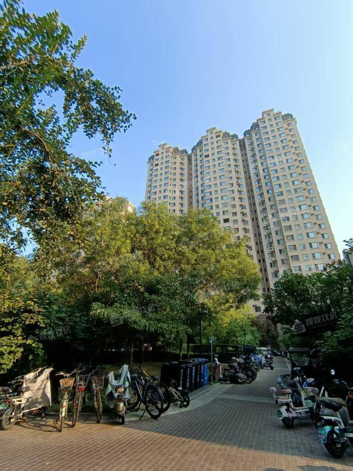 天成明月洲东区3室2厅2卫119㎡