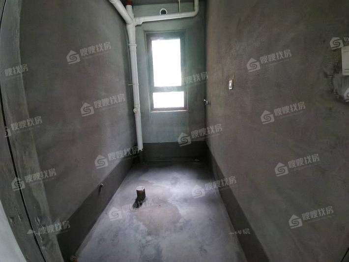 荣盛锦绣学府3室2厅2卫132㎡