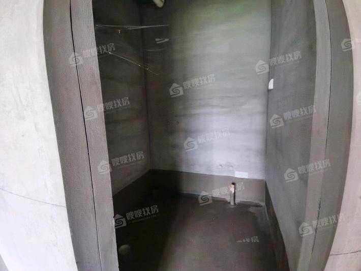 荣盛锦绣学府3室2厅2卫132㎡