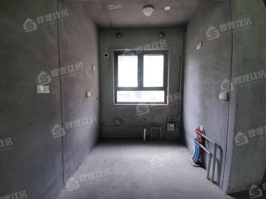 荣盛锦绣学府3室2厅2卫132㎡