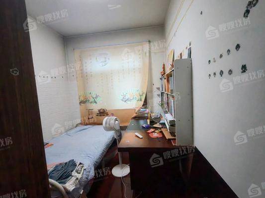 顺和小区5室2厅3卫195㎡