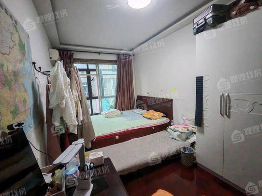 顺和小区5室2厅3卫195㎡
