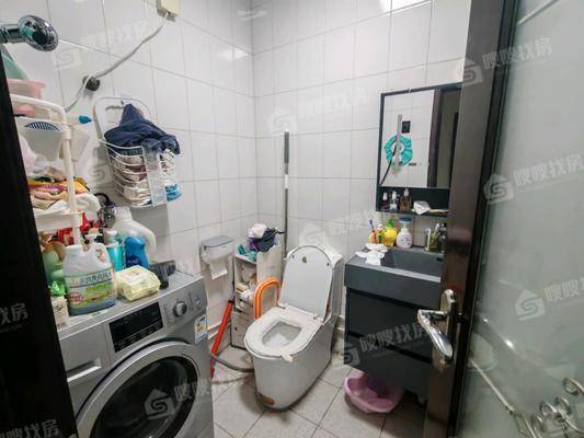 顺和小区5室2厅3卫195㎡