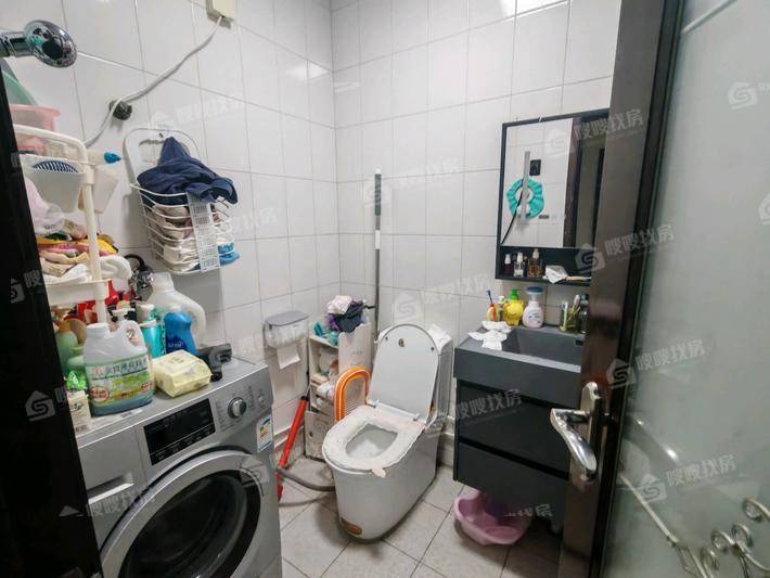 顺和小区5室2厅3卫195㎡