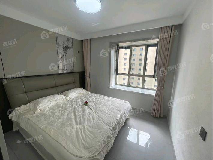 信友城市之光3室2厅2卫122㎡