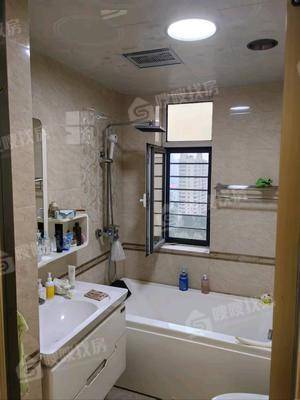 皇家壹里（B区）3室2厅2卫138㎡