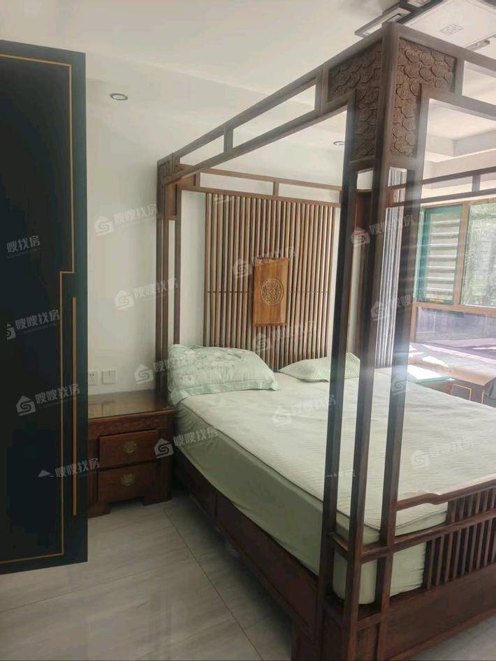 荣盛阿尔卡迪亚新儒苑4室2厅2卫157㎡