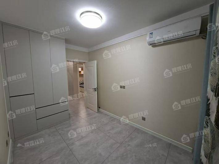 金域华城（金茂府）3室2厅2卫120㎡