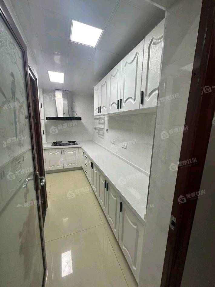 凤凰城（B区）2室2厅1卫78㎡
