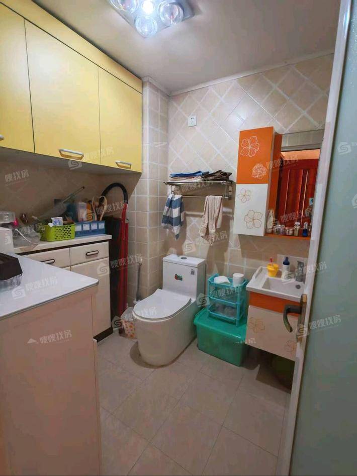 天成郡府东区3室2厅2卫130㎡