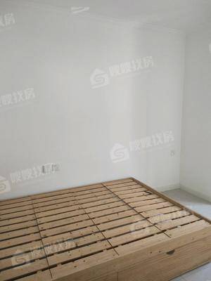 荣盛香堤荣府3室2厅1卫100㎡