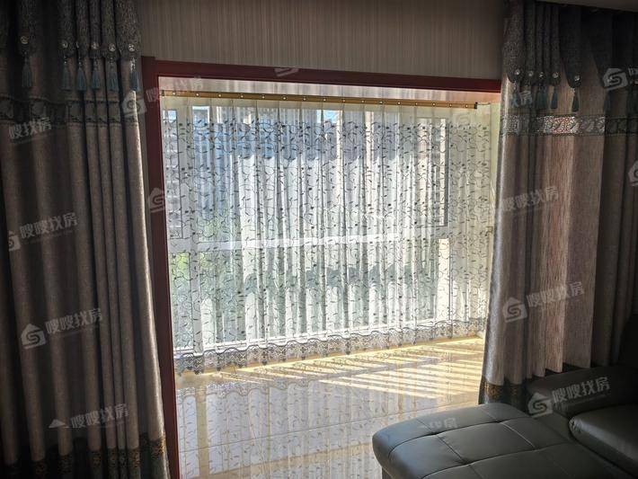 荣盛兰亭苑3室2厅2卫116㎡
