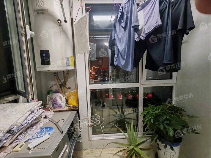 万泰丽景东区2室2厅1卫97㎡
