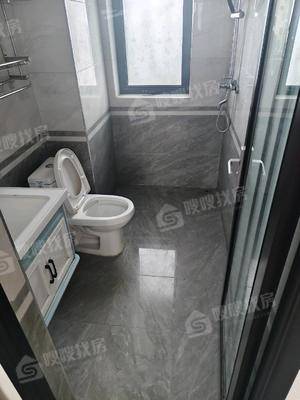 石榴玉兰湾3室2厅2卫117㎡