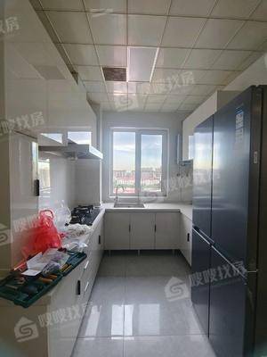 金域华城（金茂府）3室1厅1卫98㎡