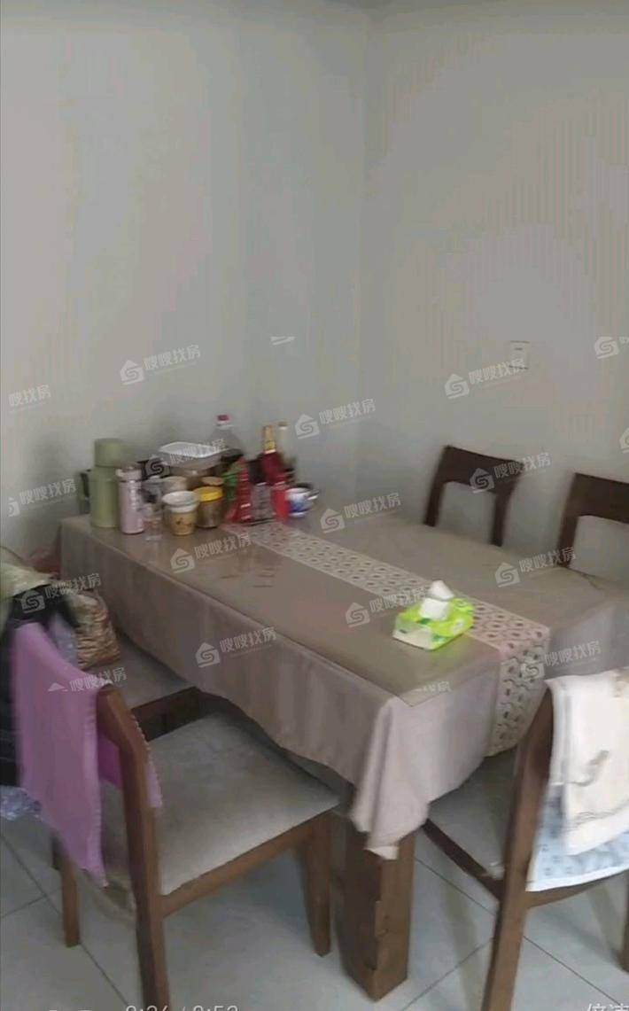 弘仁里3室2厅2卫66㎡