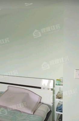 弘仁里3室2厅2卫66㎡