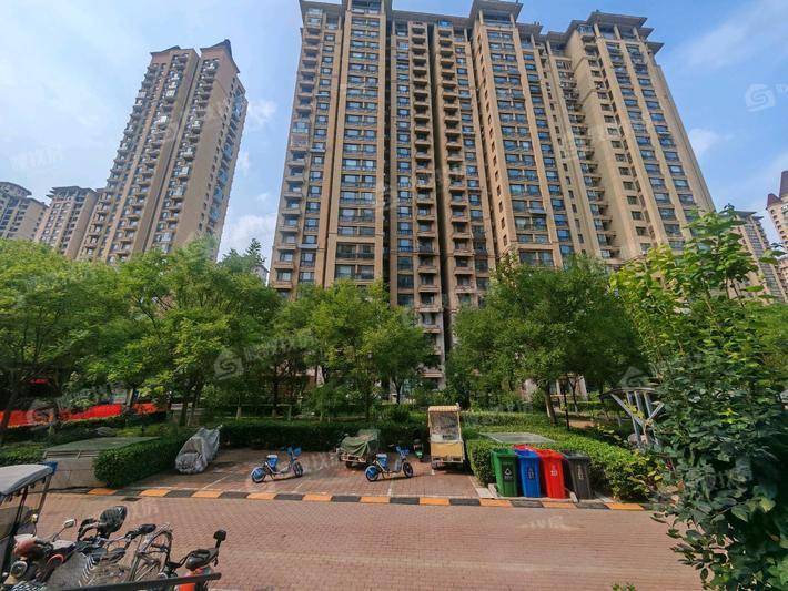万泰丽景西区2室2厅1卫92㎡