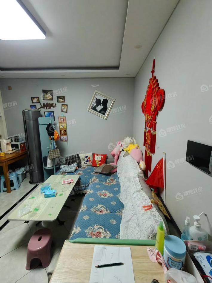 万泰丽景西区2室2厅2卫77㎡