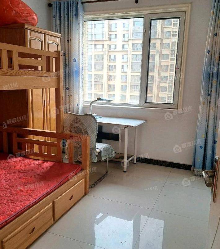 天成郡府西区3室2厅2卫120㎡