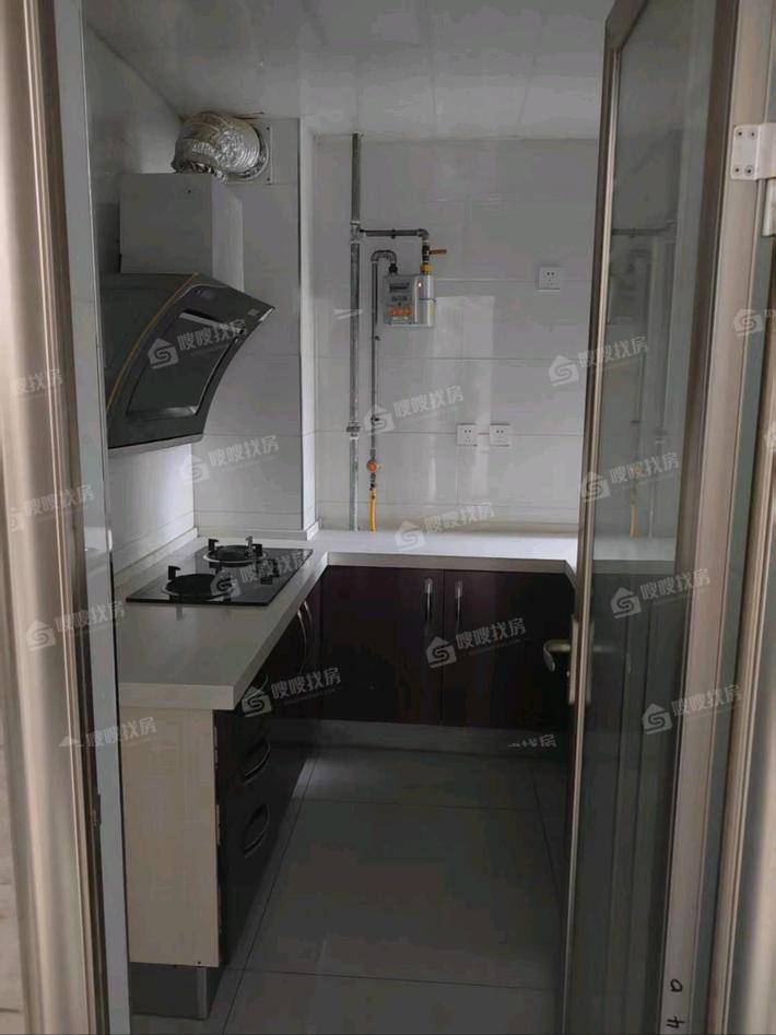 荣盛香堤荣府2室1厅1卫80㎡
