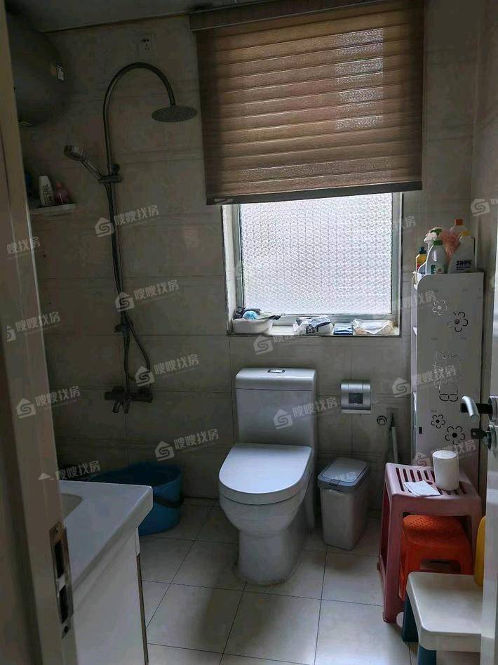 万泰丽景东区3室2厅1卫125㎡