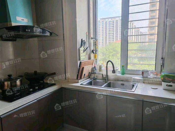 万泰丽景东区3室2厅1卫125㎡