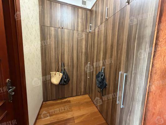 颐和庄园（三期A区）4室2厅3卫225㎡