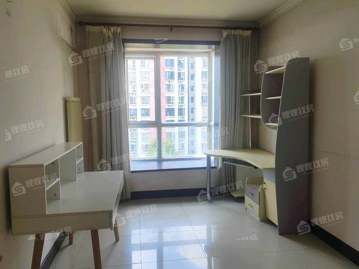 荣盛丽水花庭3室2厅2卫138㎡