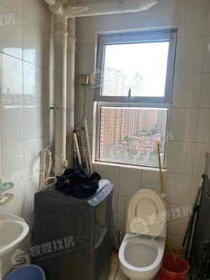 万泰丽景西区3室2厅1卫131㎡