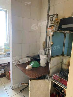 万泰丽景西区3室2厅1卫131㎡