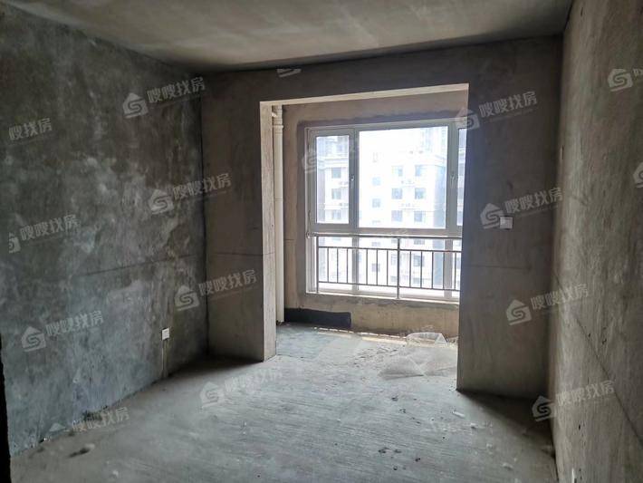 凤凰城（C区）4室2厅2卫159㎡