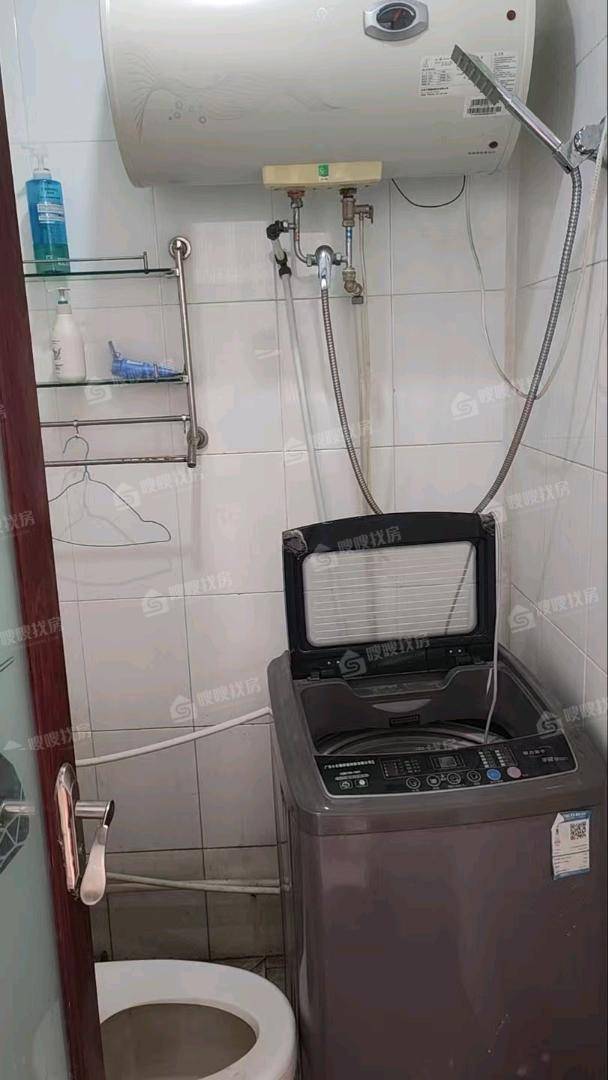 华阳小区3室2厅1卫131㎡