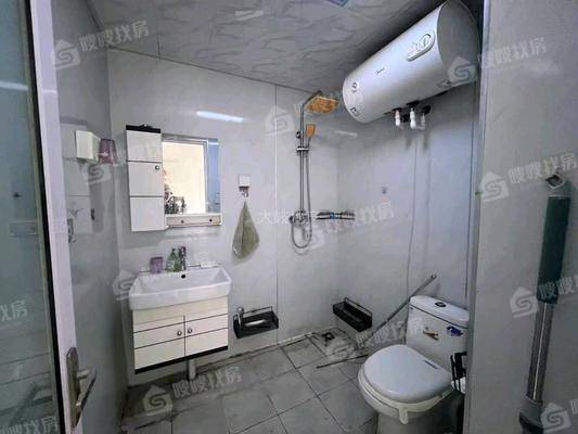 天成和园3室2厅2卫136㎡
